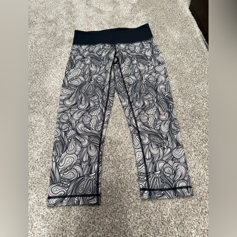 Lululemon old school wunder under crop